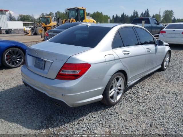 2012 MERCEDES-BENZ C 300 WDDGF8BB7CR238797 Photo 3