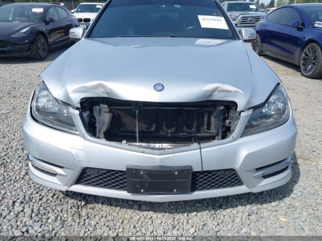 2012 MERCEDES-BENZ C 300 WDDGF8BB7CR238797 Photo 5