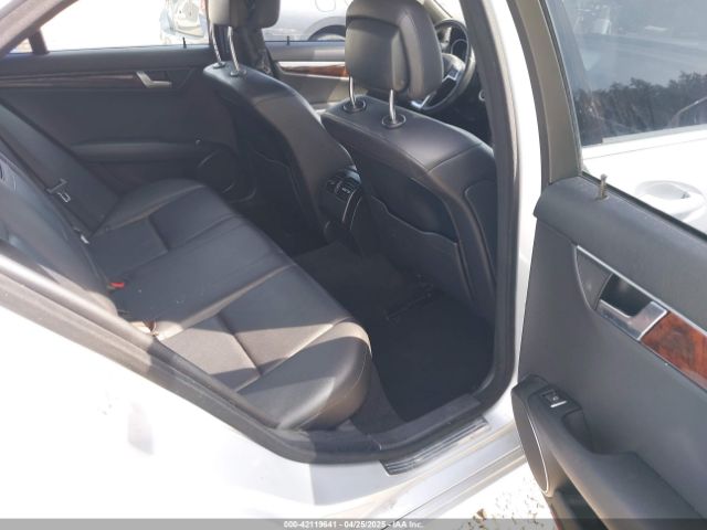 2012 MERCEDES-BENZ C 300 WDDGF8BB7CR238797 Photo 7