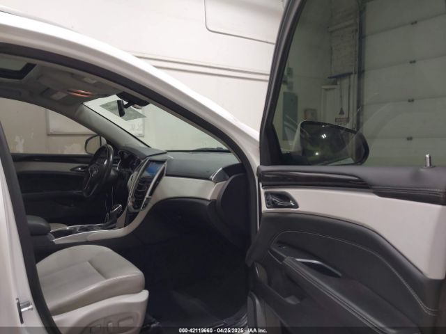 3GYFNBE38FS596318 Cadillac Srx Luxury Collection