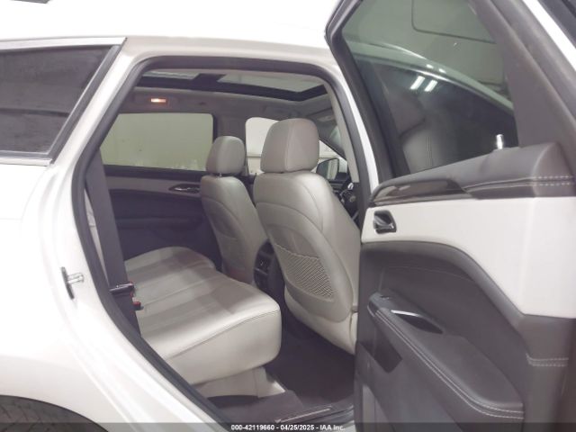 3GYFNBE38FS596318 Cadillac Srx Luxury Collection