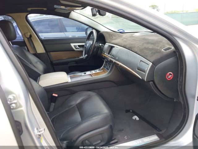 2012 JAGUAR XF SAJWA0JC2CMS41945 Photo 4