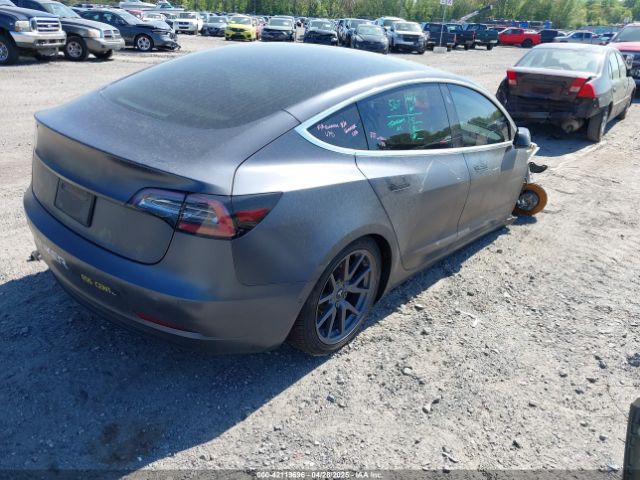 2019 TESLA MODEL 3 5YJ3E1EB4KF209793 Photo 3