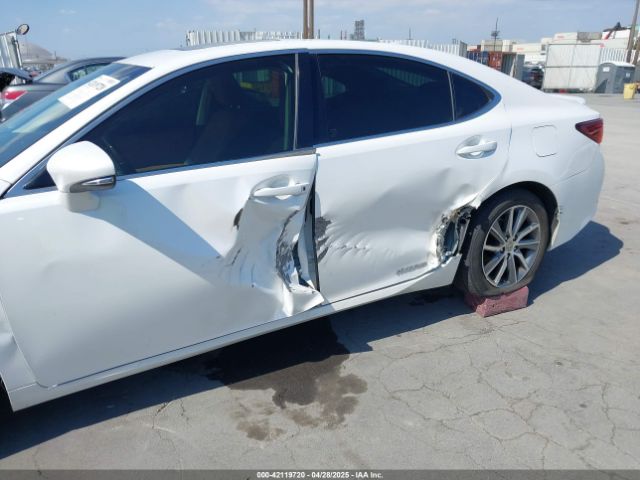 JTHBW1GG7G2109813 Lexus ES 300H