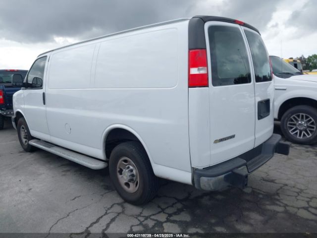 1GCWGAFP0N1146450 Chevrolet Express Cargo Rwd 2500 Regular Wheelbase Wt
