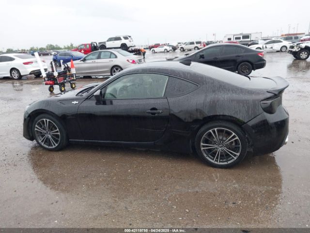 JF1ZNAA17F8710857 Scion FR-S