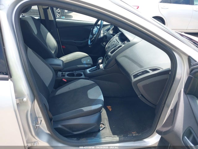 Ford FOCUS SE 2014 1FADP3K22EL412736 Image 5