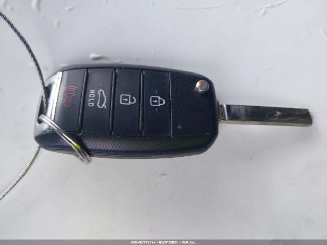 3KPA24AB0JE096274 KIA RIO S