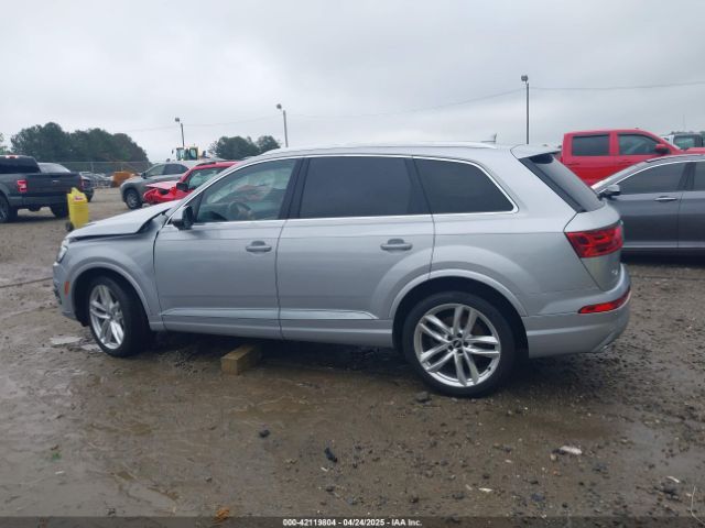 WA1VAAF77JD044305 Audi Q7 3.0t Premium