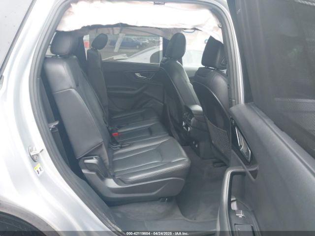 WA1VAAF77JD044305 Audi Q7 3.0t Premium