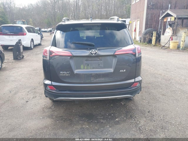 Toyota Rav4 Xle 2018 2T3WFREV9JW445903 Image 16