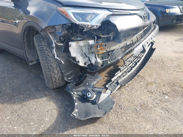 Toyota Rav4 Xle 2018 2T3WFREV9JW445903 Image 6