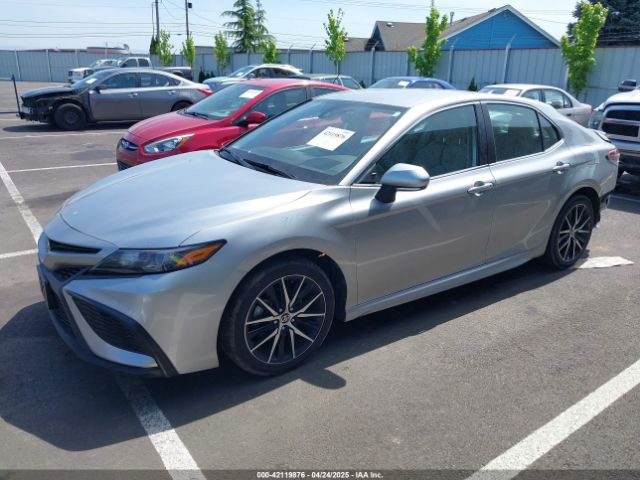 4T1G11AK3NU672230 Toyota CAMRY SE