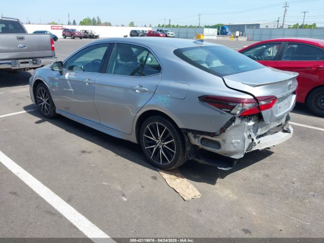 4T1G11AK3NU672230 Toyota CAMRY SE