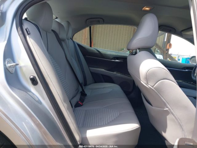4T1G11AK3NU672230 Toyota CAMRY SE