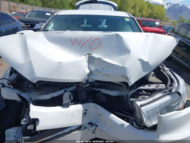 5TDBKRFH8GS340329 Toyota Highlander Le Plus V6