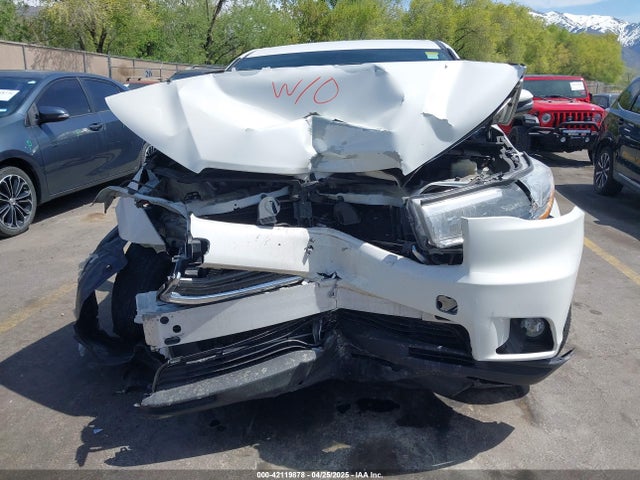 5TDBKRFH8GS340329 Toyota Highlander Le Plus V6