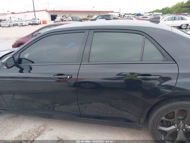 Chrysler 300 300s 2021 2C3CCABG8MH524121 Image 14