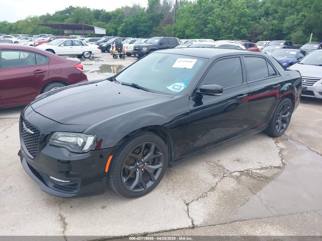 Chrysler 300 300s 2021 2C3CCABG8MH524121 Image 2