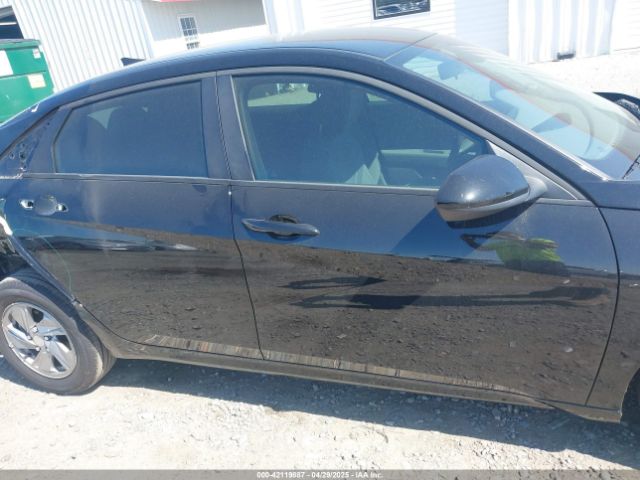 KMHLL4DG2SU860153 Hyundai ELANTRA SE