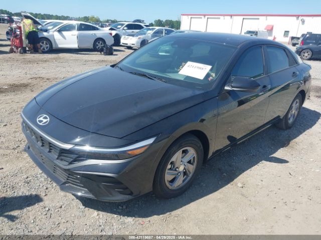 KMHLL4DG2SU860153 Hyundai ELANTRA SE