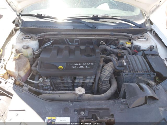 1C3CCBAB1EN210802 Chrysler 200 LX