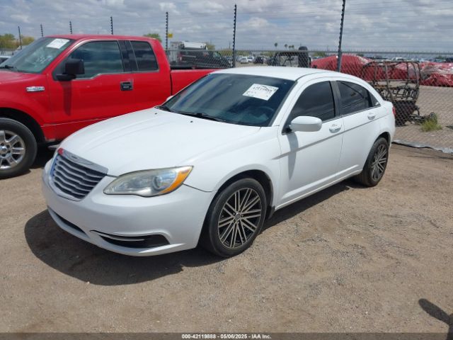 1C3CCBAB1EN210802 Chrysler 200 LX