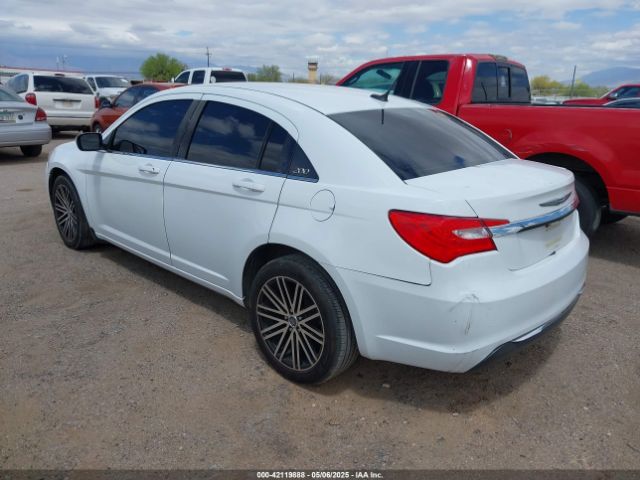 1C3CCBAB1EN210802 Chrysler 200 LX