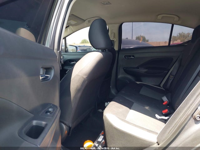 3N1CN8EV5ML826677 Nissan Versa Sv Xtronic Cvt