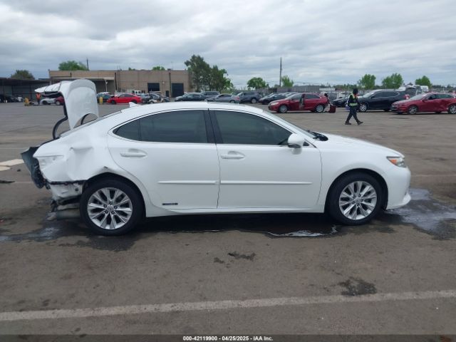 JTHBW1GG5E2064531 Lexus ES 300H