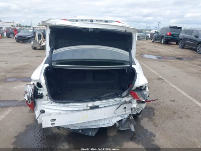 JTHBW1GG5E2064531 Lexus ES 300H