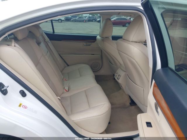 JTHBW1GG5E2064531 Lexus ES 300H