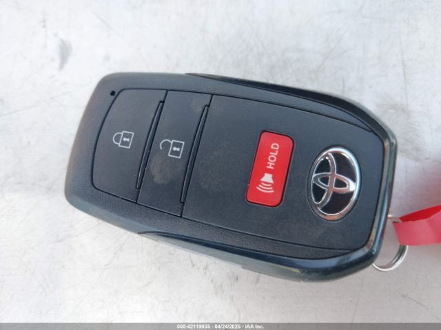 JTDACAAU1S3049356 Toyota Prius Le