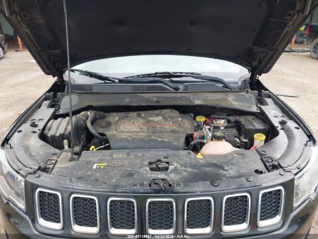 2019 JEEP COMPASS 3C4NJCAB2KT848049 Photo 9