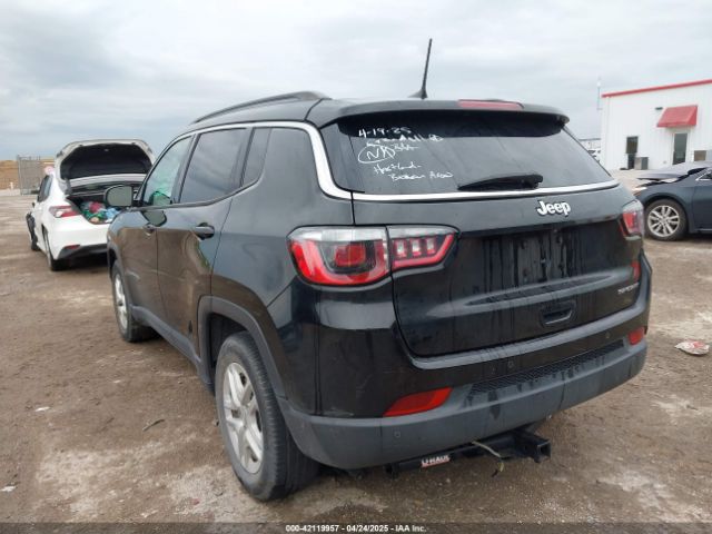 2019 JEEP COMPASS 3C4NJCAB2KT848049 Photo 2