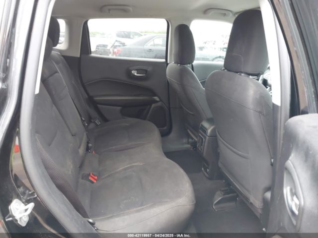 2019 JEEP COMPASS 3C4NJCAB2KT848049 Photo 7