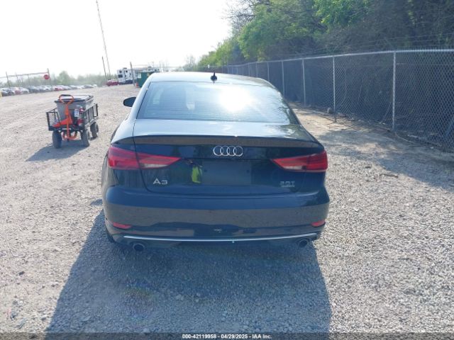 WAUB8GFFXJ1044215 Audi A3 2.0t Premium/2.0t Tech Premium