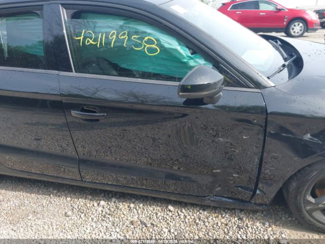 WAUB8GFFXJ1044215 Audi A3 2.0t Premium/2.0t Tech Premium