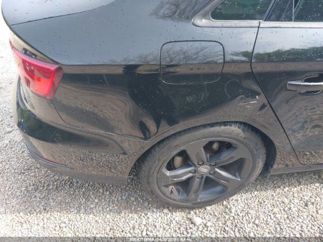 WAUB8GFFXJ1044215 Audi A3 2.0t Premium/2.0t Tech Premium
