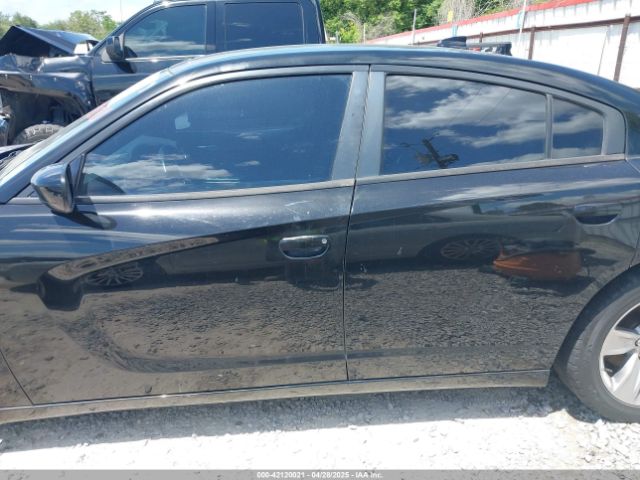 2C3CDXHG2FH852208 Dodge Charger Sxt