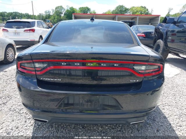 2C3CDXHG2FH852208 Dodge Charger Sxt