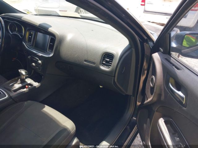 2C3CDXHG2FH852208 Dodge Charger Sxt