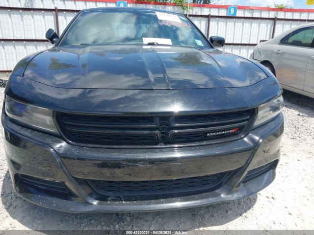 2C3CDXHG2FH852208 Dodge Charger Sxt