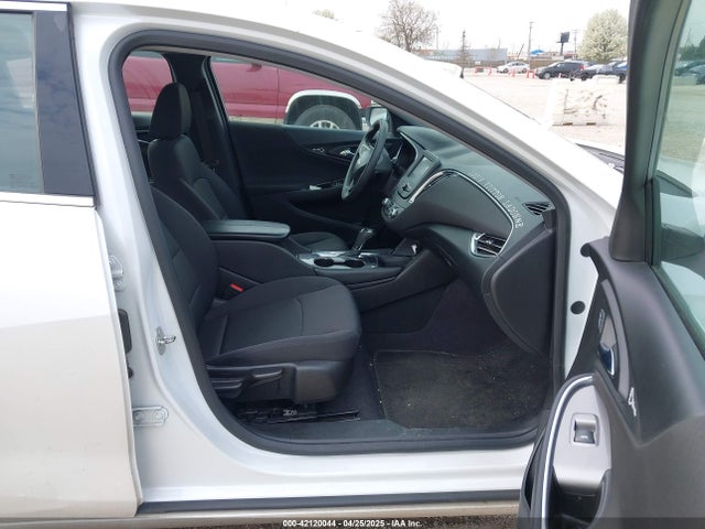 1G1ZE5ST4HF171347 Chevrolet MALIBU 1LT
