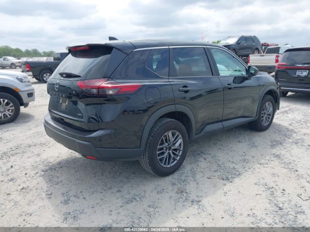 5N1BT3AB4RC682325 Nissan Rogue S Intelligent Awd