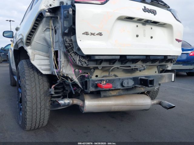 1C4PJMBX0KD227083 Jeep Cherokee Trailhawk Elite 4x4