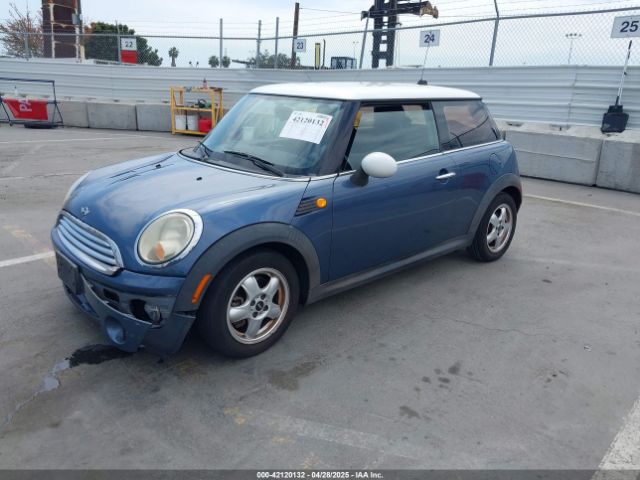 2009 MINI COOPER WMWMF33569TW77166 Photo 1