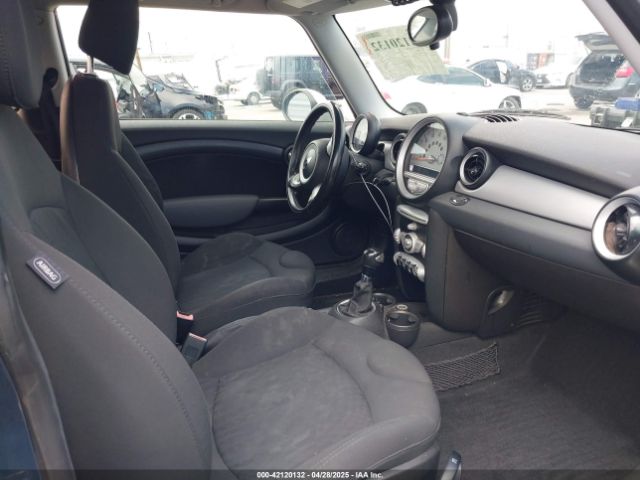2009 MINI COOPER WMWMF33569TW77166 Photo 4