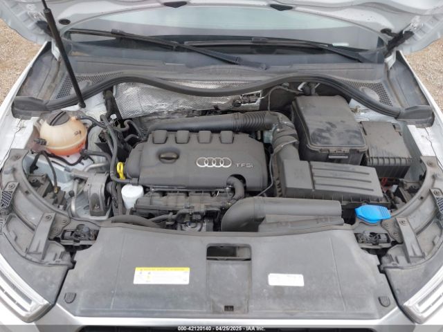 WA1GCCFS6HR001364 Audi Q3 2.0t Premium