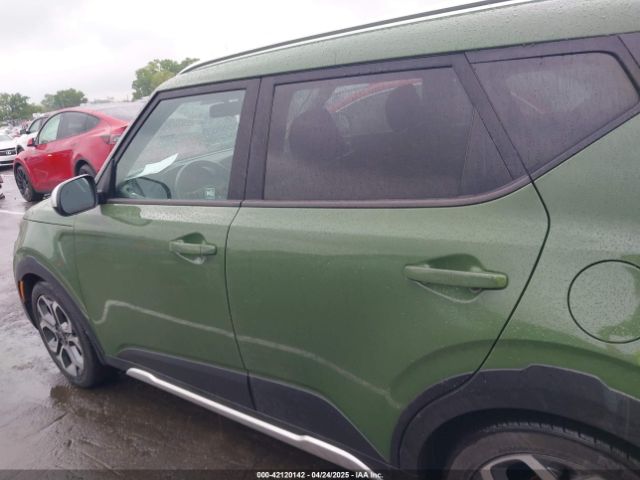 KNDJ23AU7L7045840 KIA Soul X-line